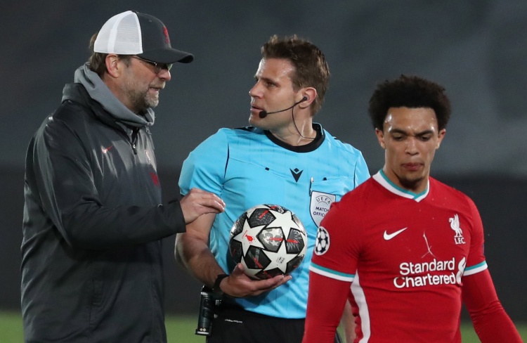 首次被葡萄牙征召的边锋福布斯出生时，C罗已为葡萄牙出场3次